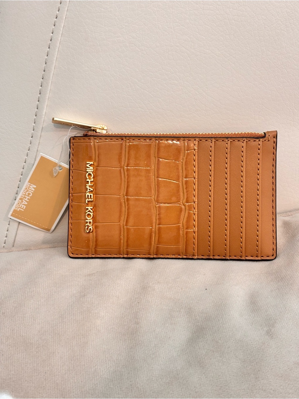 Michael Kors Croc Embossed Jet Set Travel Medium Top-Zip Card Case - Picture 5 of 11